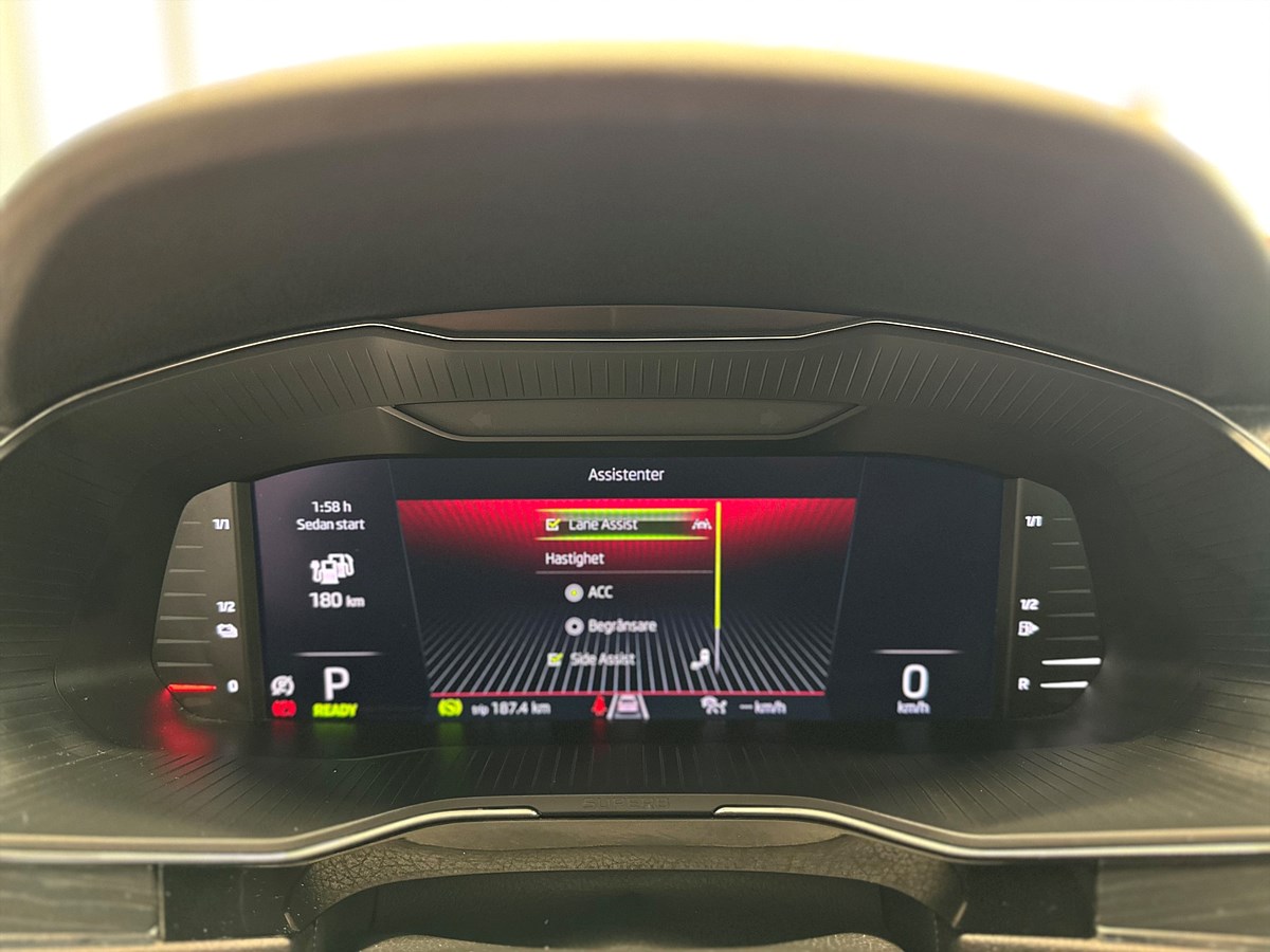 Škoda Superb – bild 18
