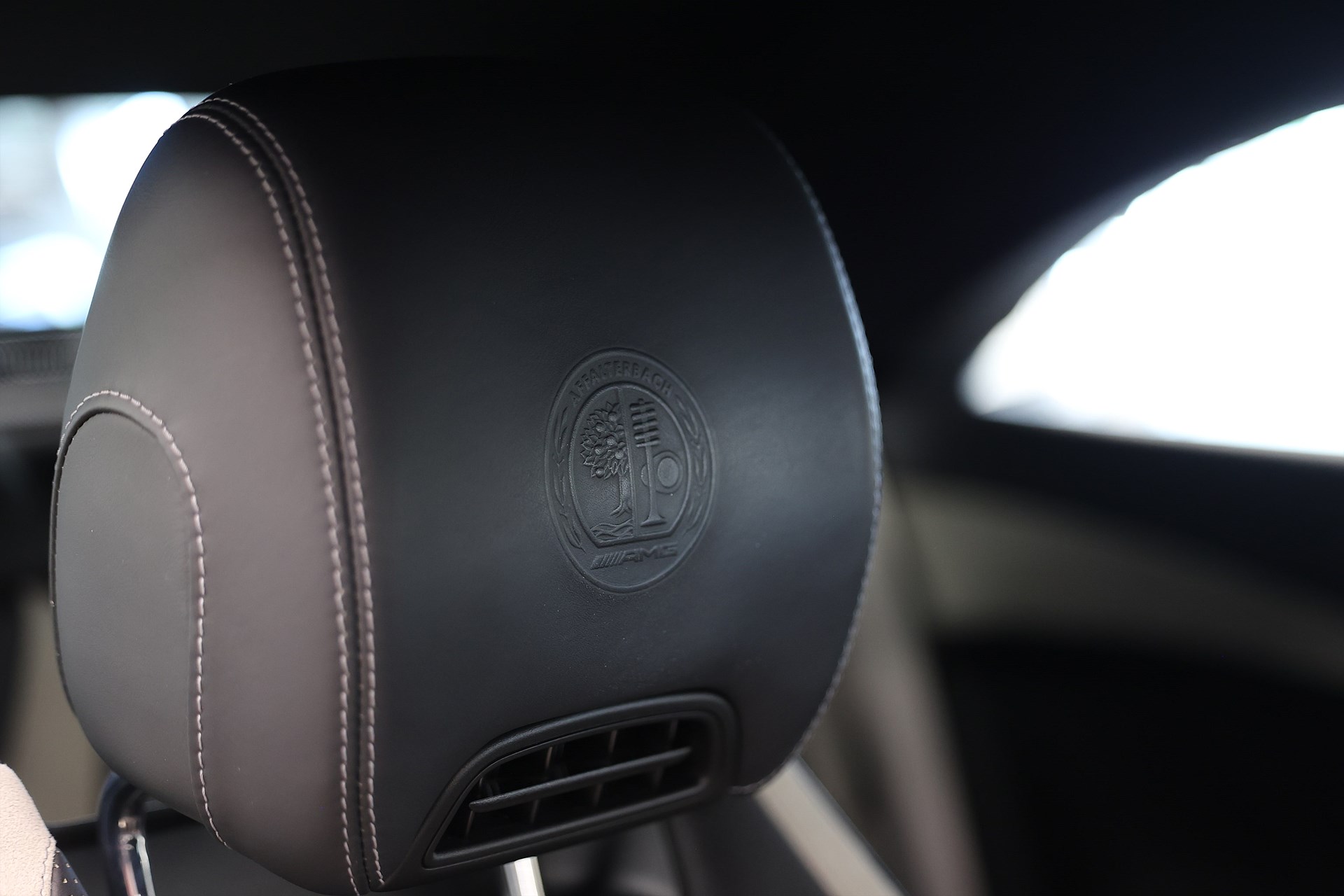 Mercedes-Benz AMG C 63 S Cab 510hk Performance Burmester HUD