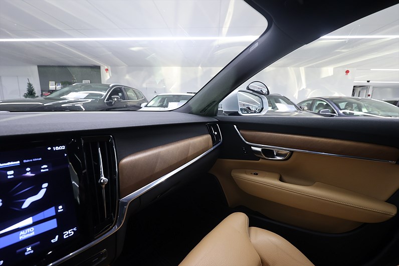 Volvo V90 D4 190hk Inscription Pano Drag 360 Navi Keyless