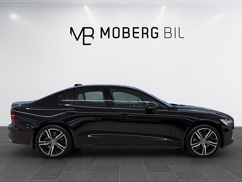 Volvo S60 Recharge T8 392hk R-Design Navi CarPlay B-Kamera