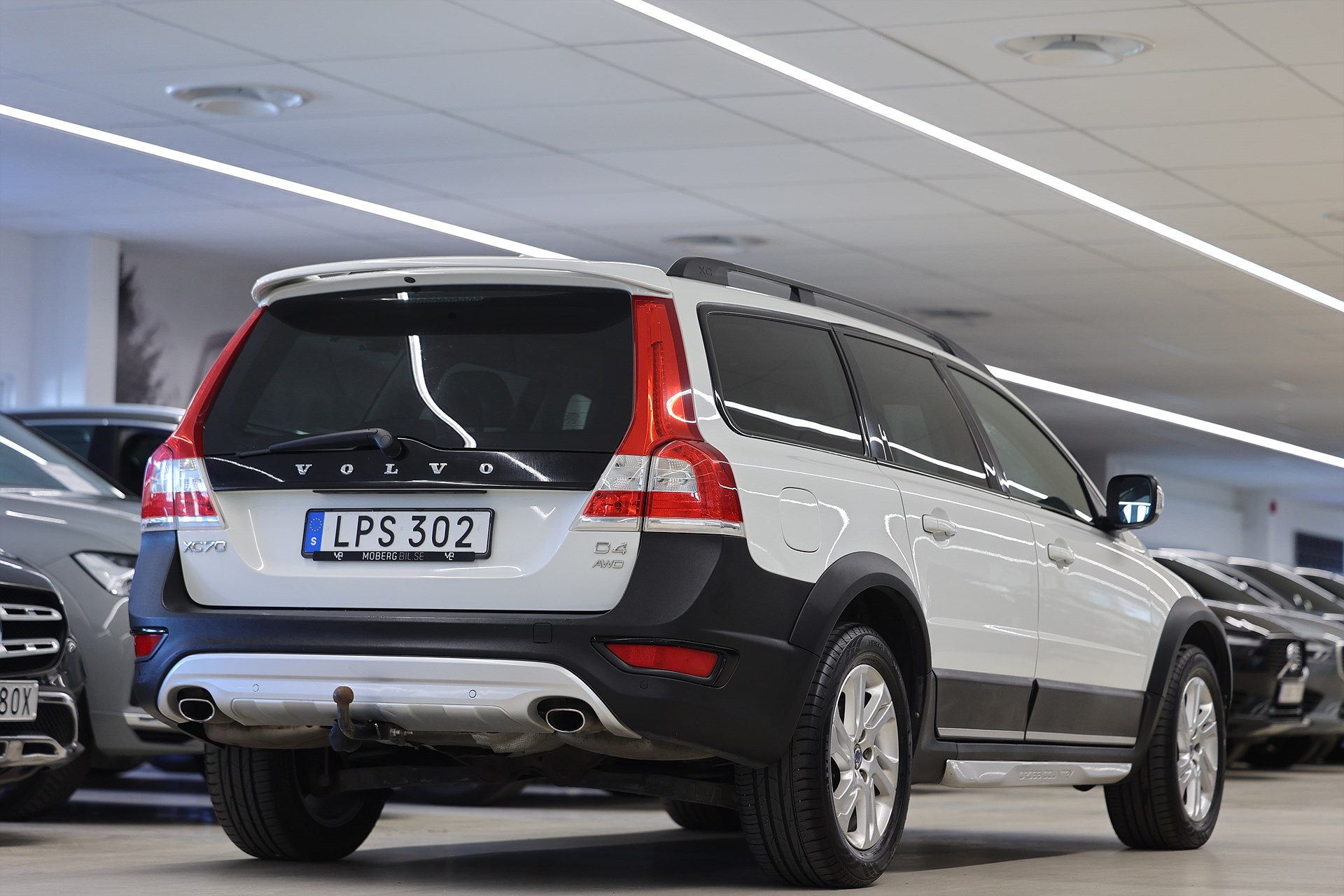 Volvo XC70 D4 AWD 181hk Dynamic Pano LED Värmare Navi