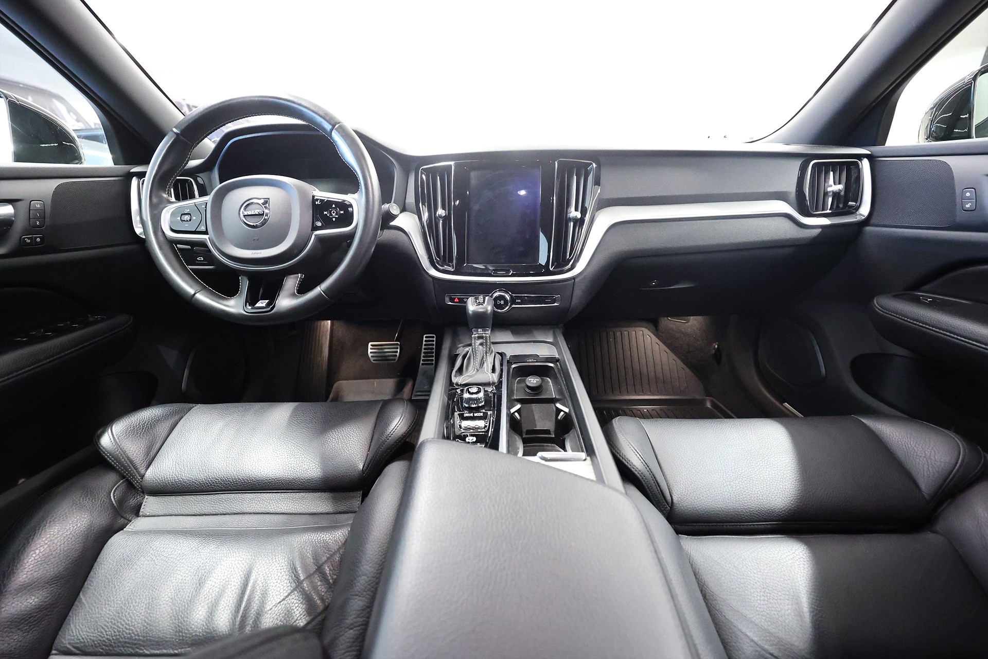 Volvo V60 T5 250hk R-Design Läder Keyless Värmare B-Kamera