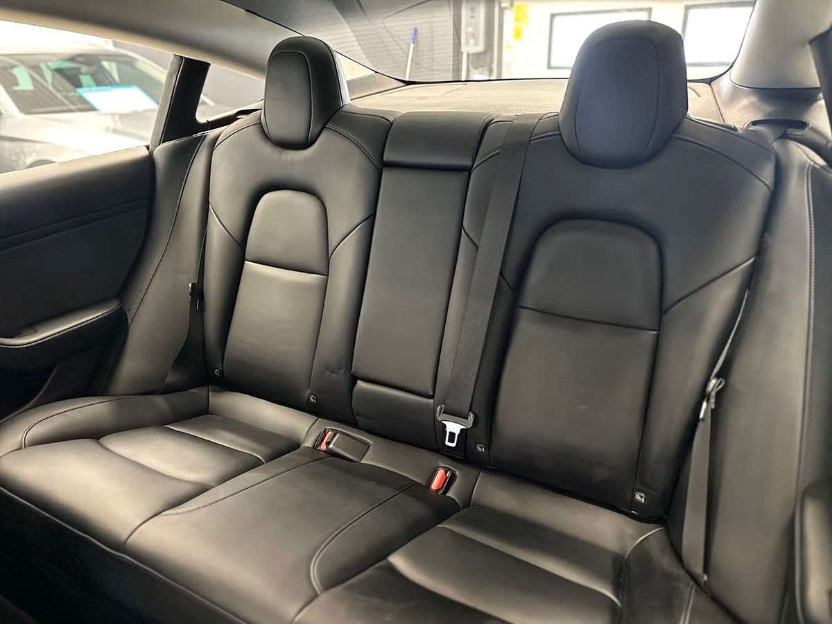 Tesla Model 3 – bild 20