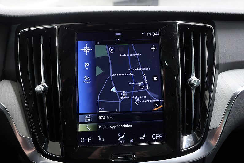 Volvo V60 B3 163hk Inscription H/K HUD Pano Massage 360 Drag