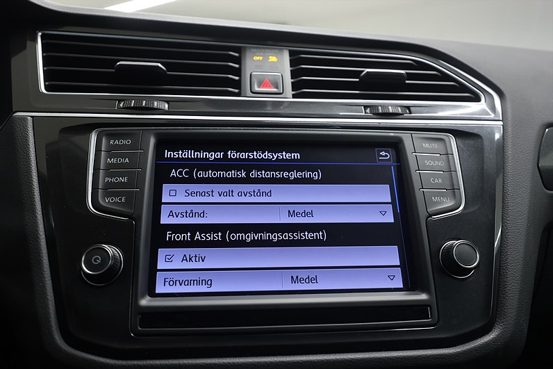 Volkswagen Tiguan 2.0 TDI 190hk GT B-kamera Drag Värmare