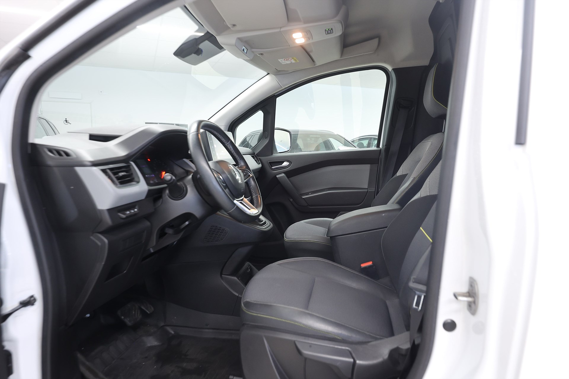 Renault Kangoo 1.3 TCe 130hk Nordic Line B-kamera LED MOMS