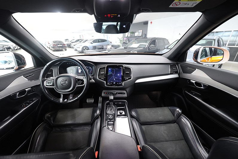 Volvo XC90 D5 AWD 235hk *Hjulkampanj!* R-Design Luft 7-Sits Drag