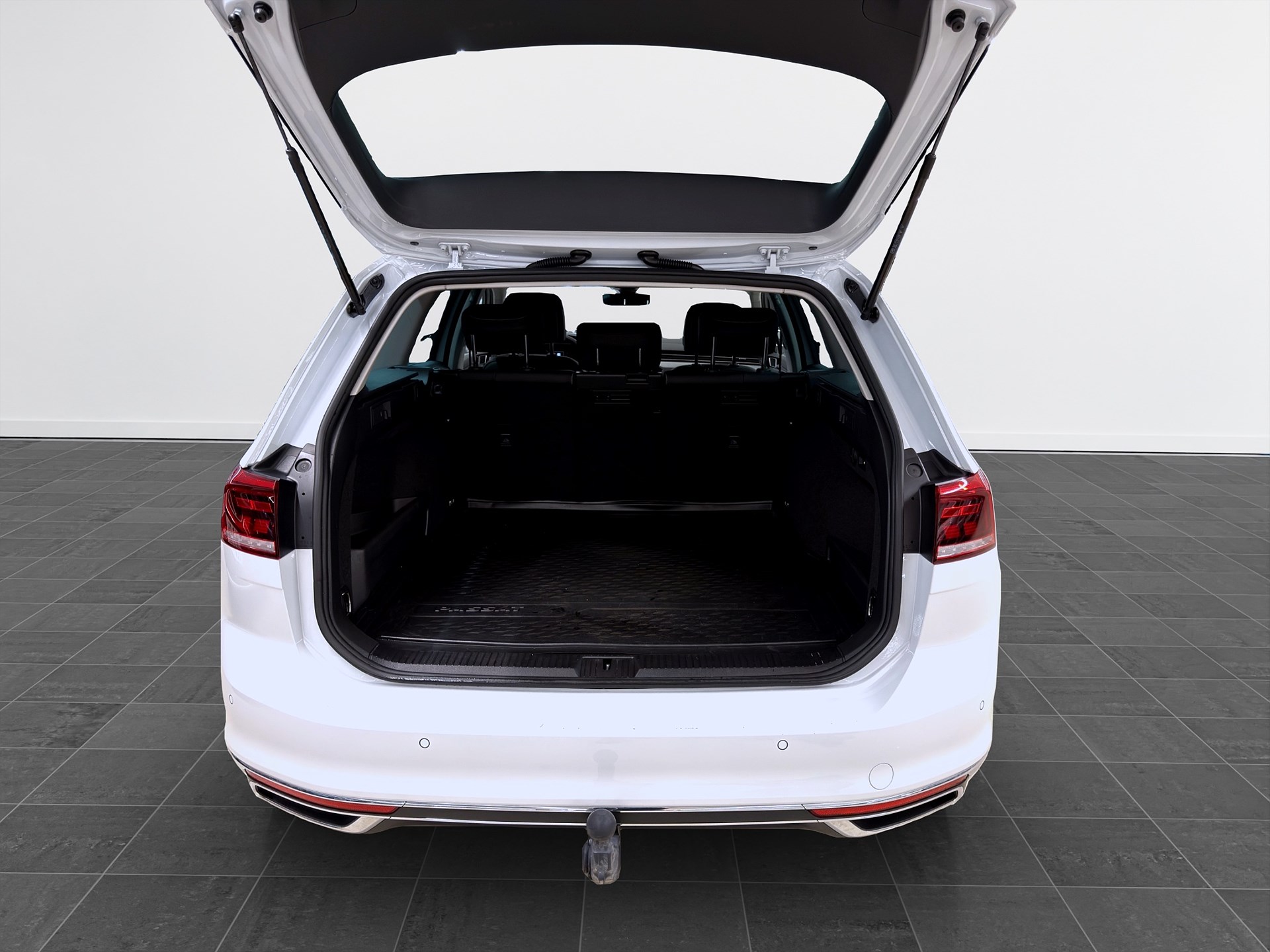 Volkswagen Passat SC GTE 218hk Keyless B-Kamera Navi Drag PDC