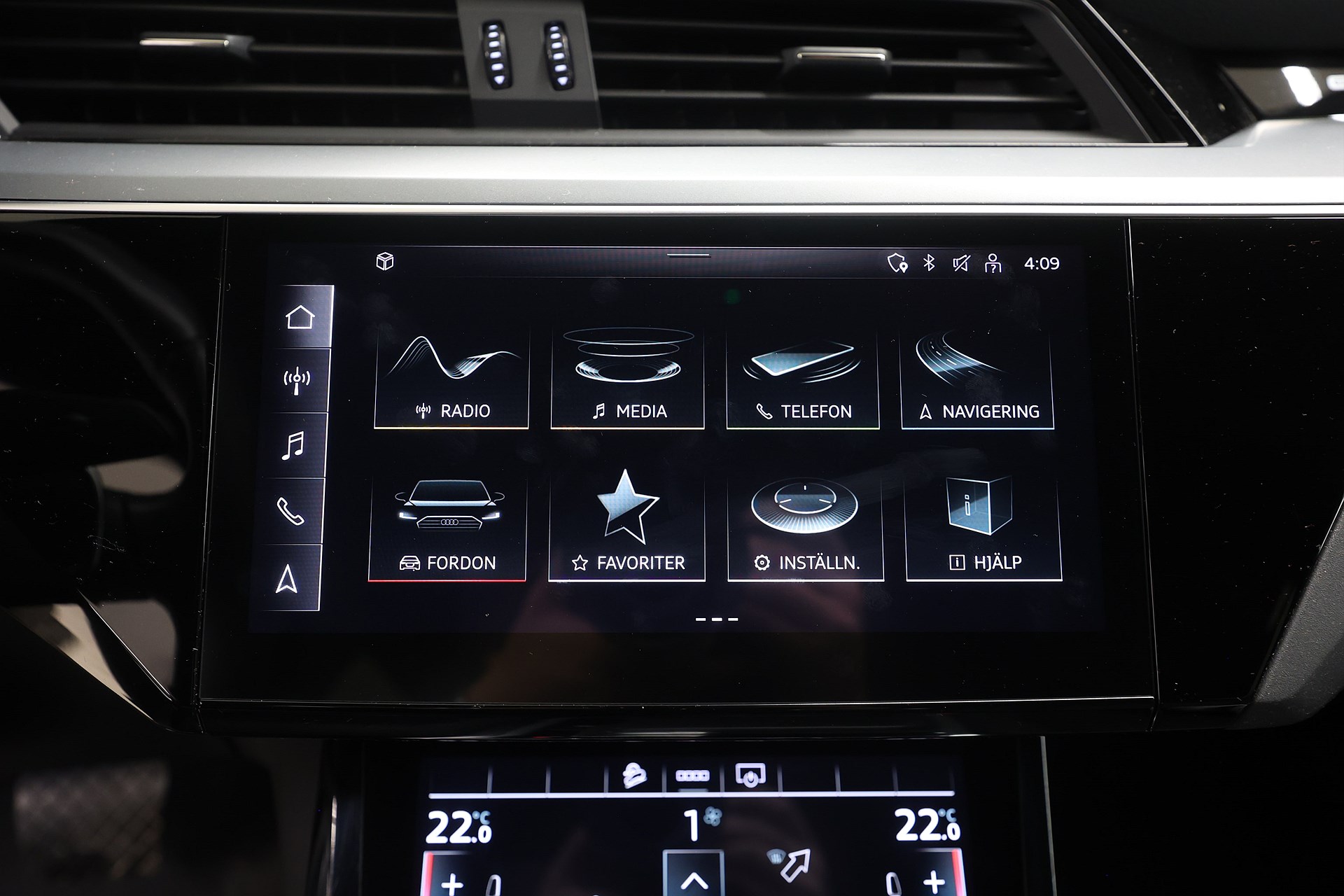 Audi e-tron 50 Quattro 313hk *Hjulkampanj!* Proline Navi B-kamera Drag MOMS