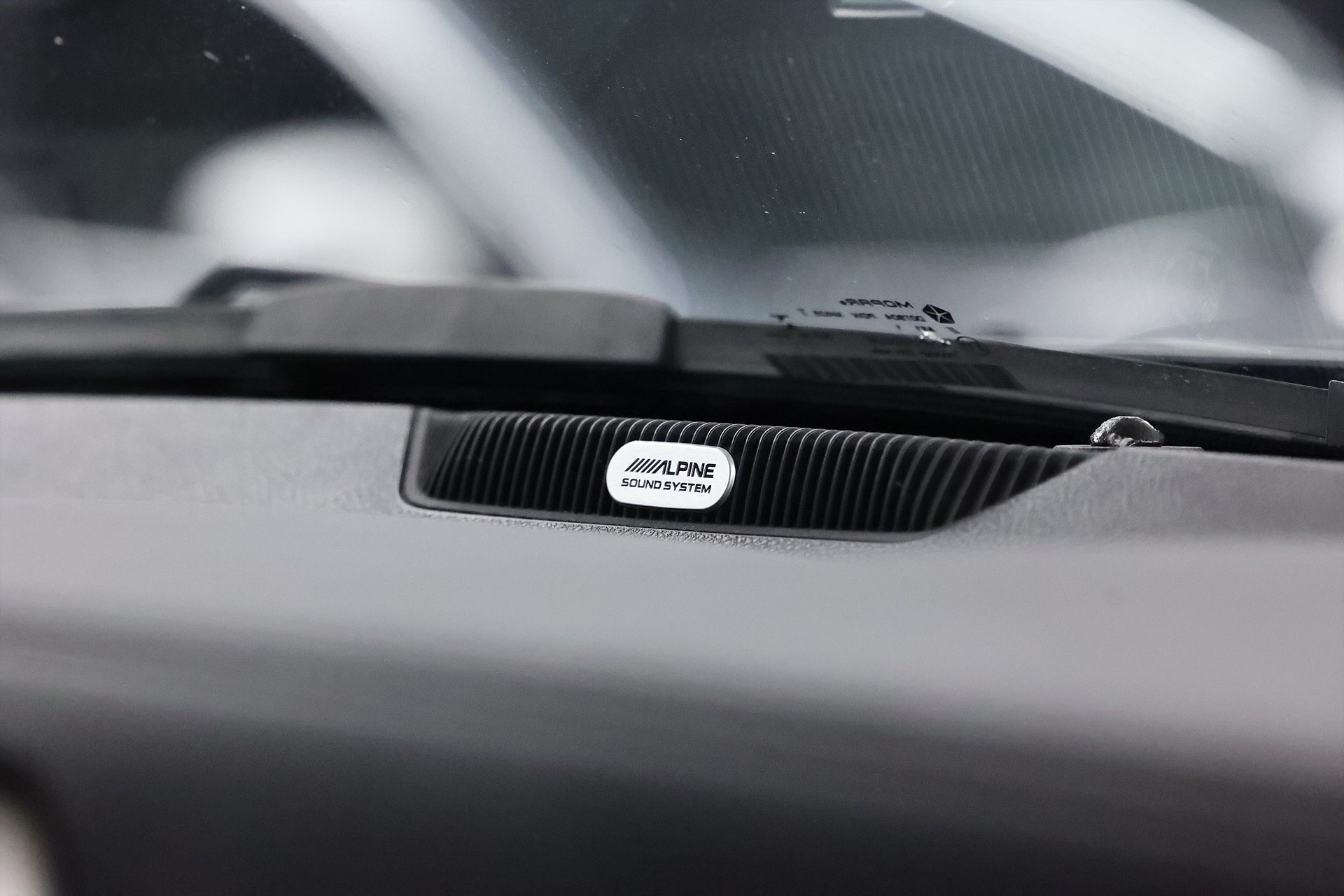 RAM 1500 Crew Cab 5.7 V8 4x4 395hk Laramie Alpine Läder Drag