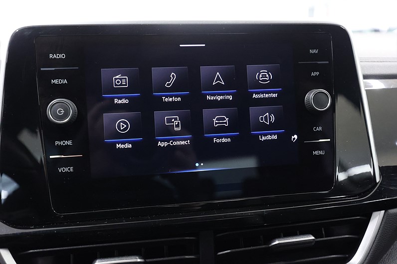Volkswagen T-Roc 2.0 TDI 150hk 4M R-Line Carplay Navi PDC