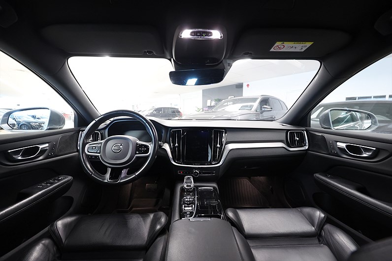 Volvo V60 T8 Twin Engine AWD 392hk Inscription H/K Värmare
