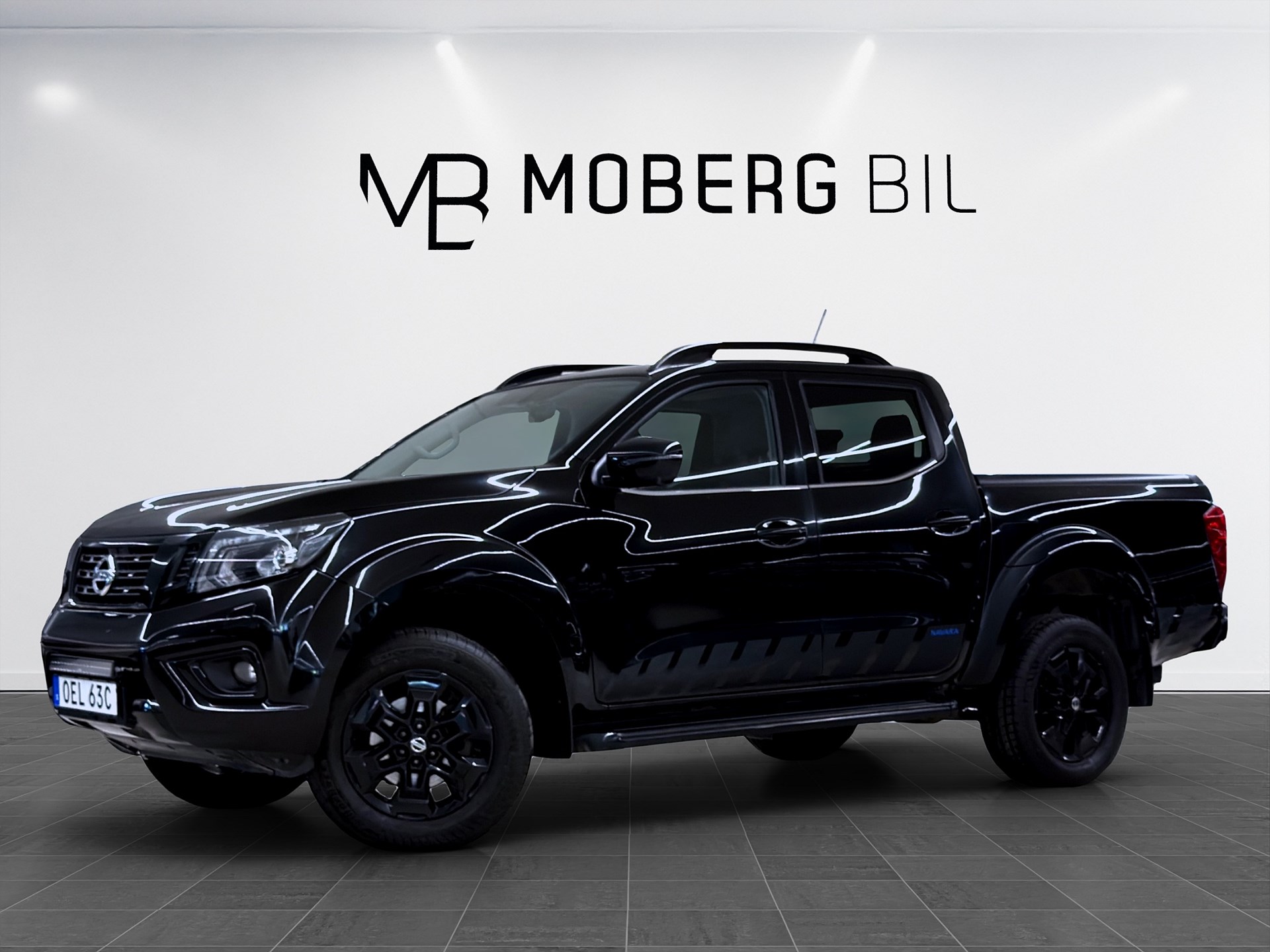 Nissan Navara 2.3 dCi 4WD 190hk N-Guard Black Pack Drag 360 keyless Go