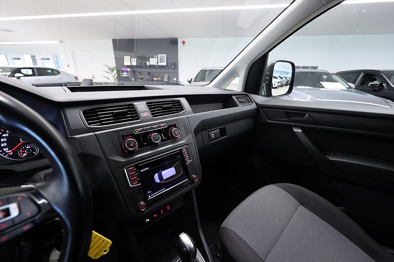Volkswagen Caddy 2.0 TDI DSG 102hk Drag Adapt fart Carplay LEASEBAR