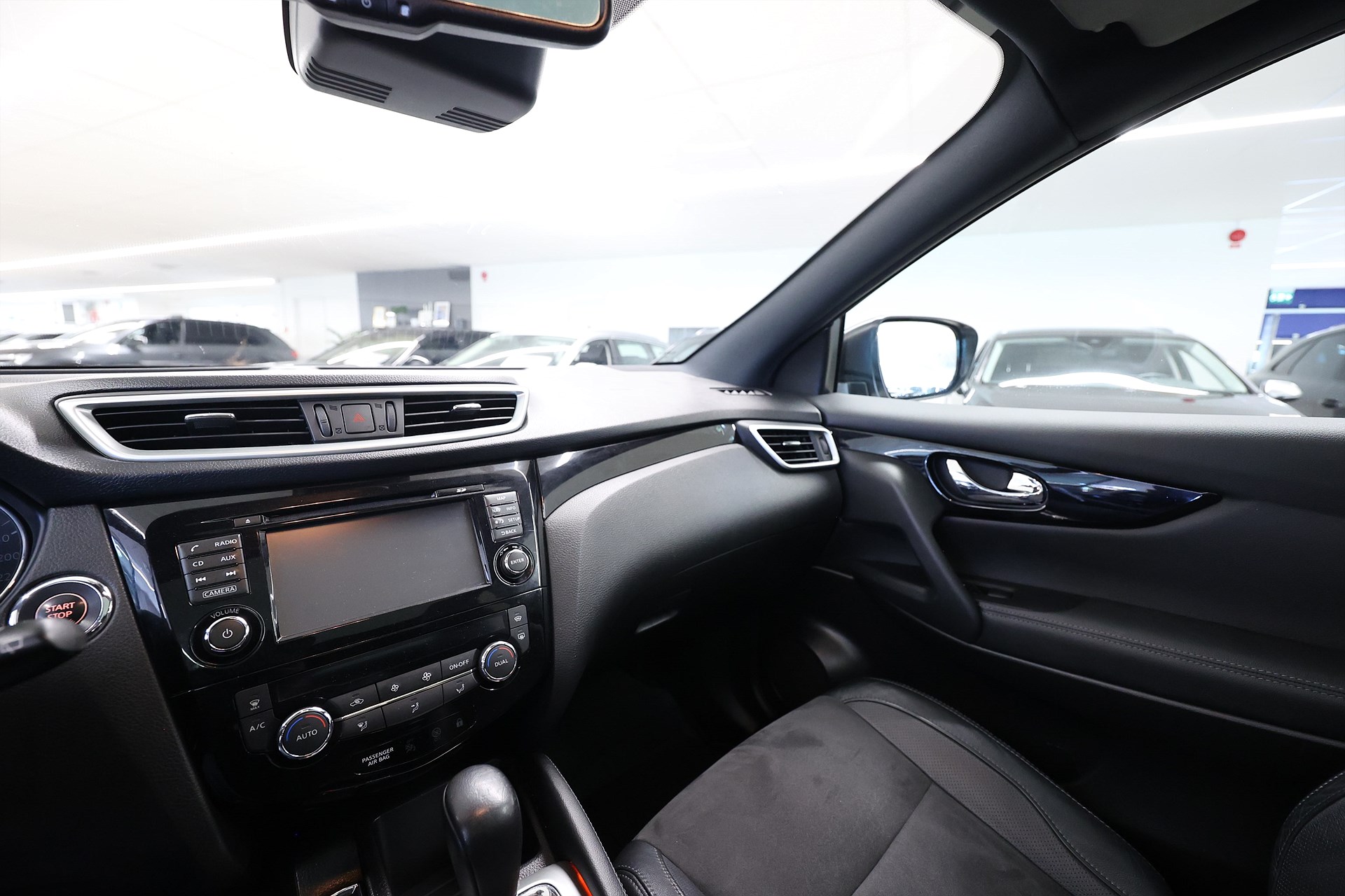 Nissan Qashqai 115hk N Vision Pano 360kam Drag Keyless Navi