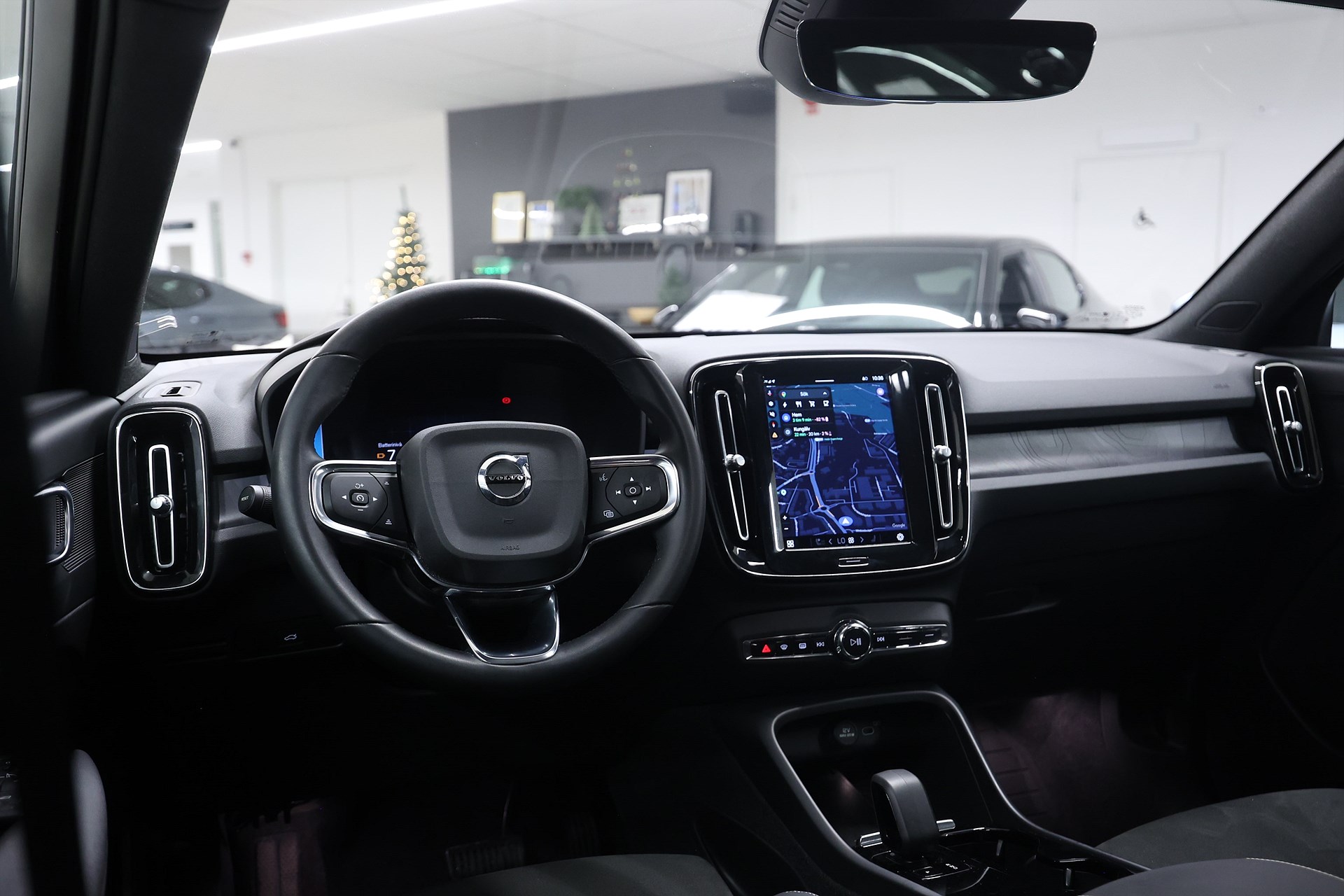 Volvo C40 Recharge Single Motor *Hjulkampanj!* Core Pano Drag