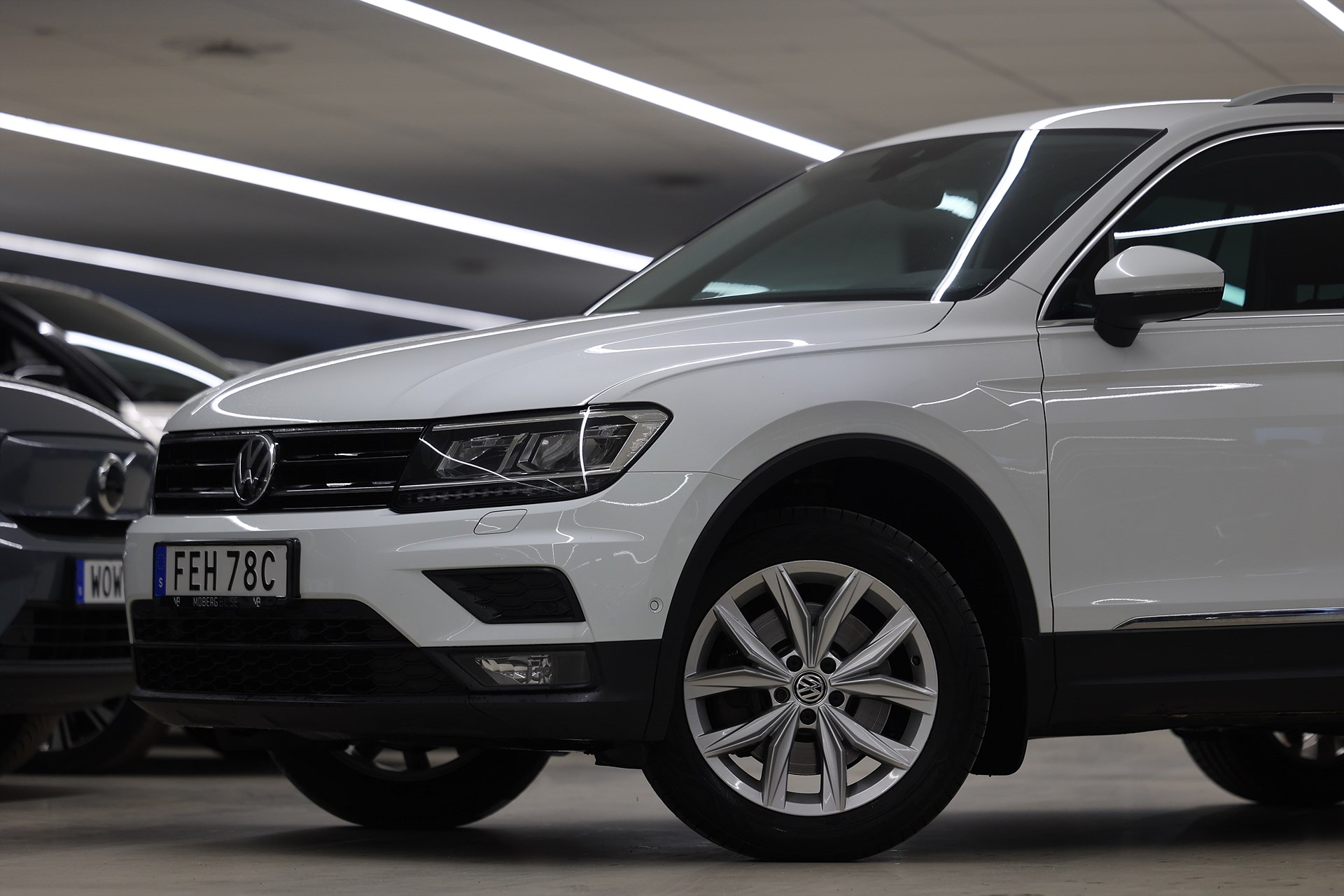 Volkswagen Tiguan 2.0 TSI 4M 190hk CarPlay B-Kamera Drag Värmare