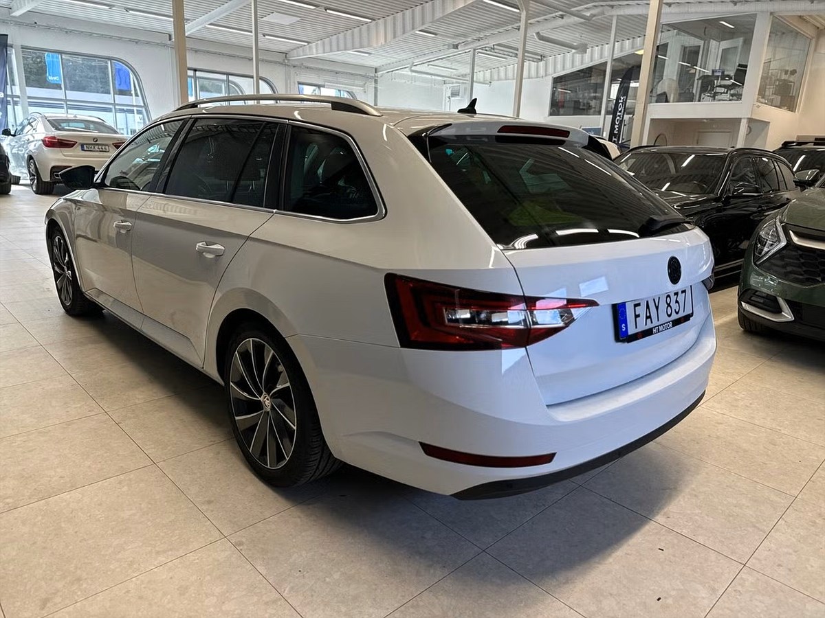 Skoda Superb – bild 5