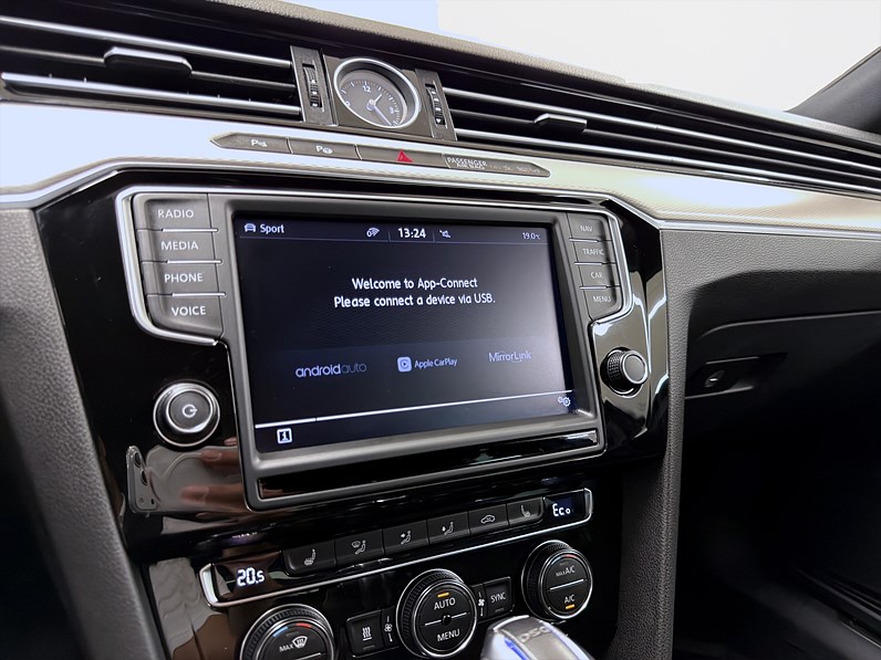 Volkswagen Passat SC GTE 218hk Cockpit IQ Drag B-Kamera