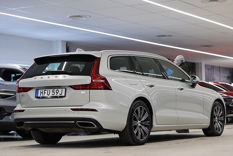 Volvo V60 Recharge T6 AWD 340hk Inskription Exp Navi B-kamera