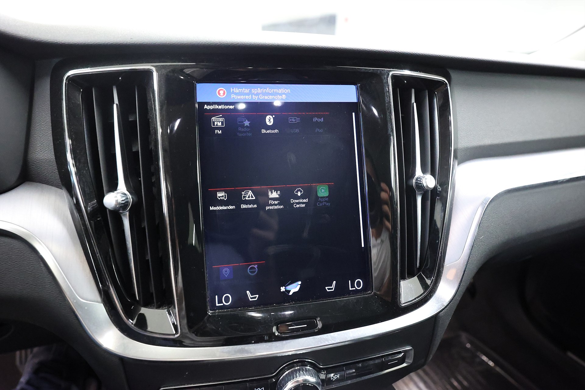 Volvo V60 Cross Country D4 AWD *Hjulkampanj!* Momentum Carplay