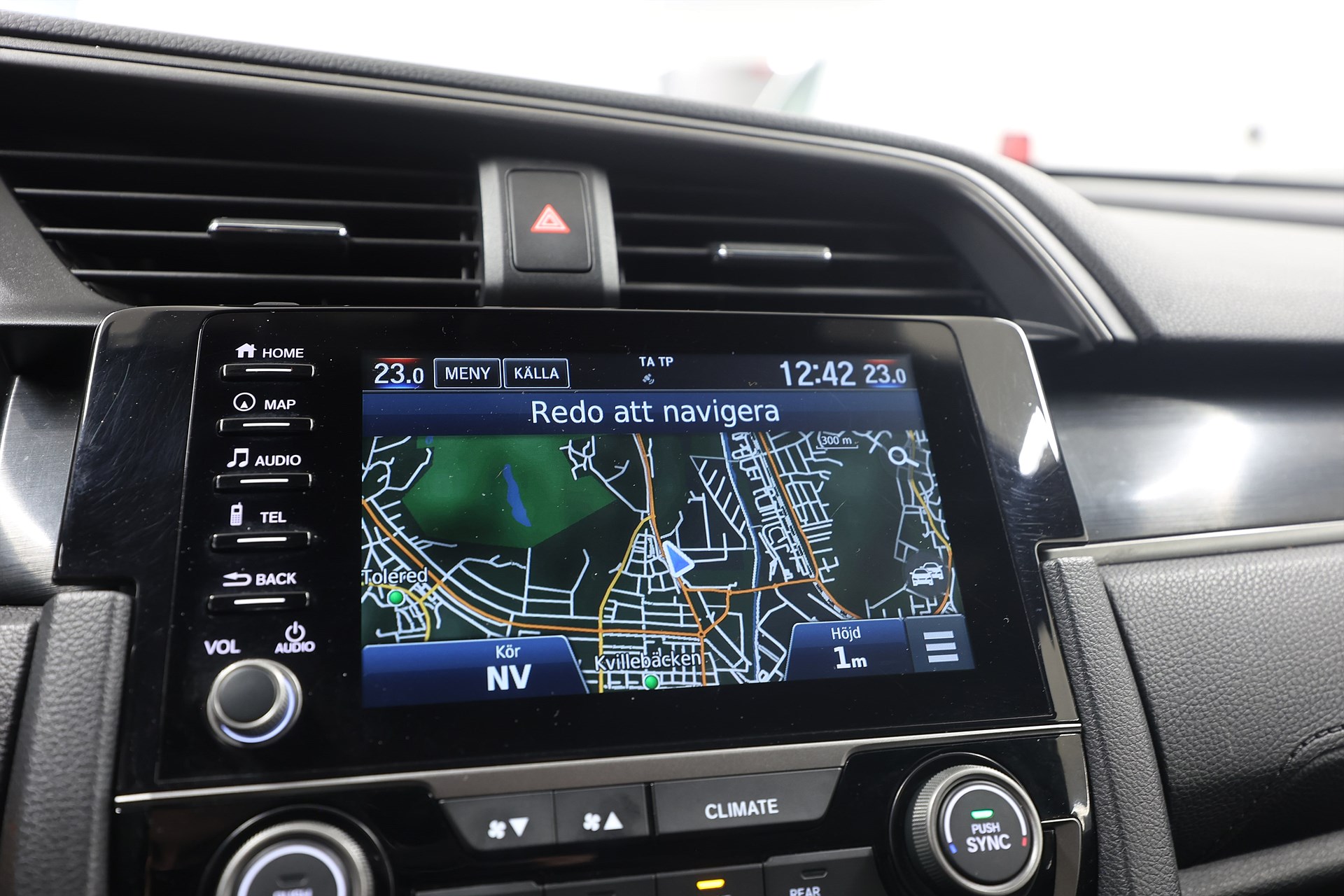 Honda Civic 1.0 126hk Elegance B-kamera Navi