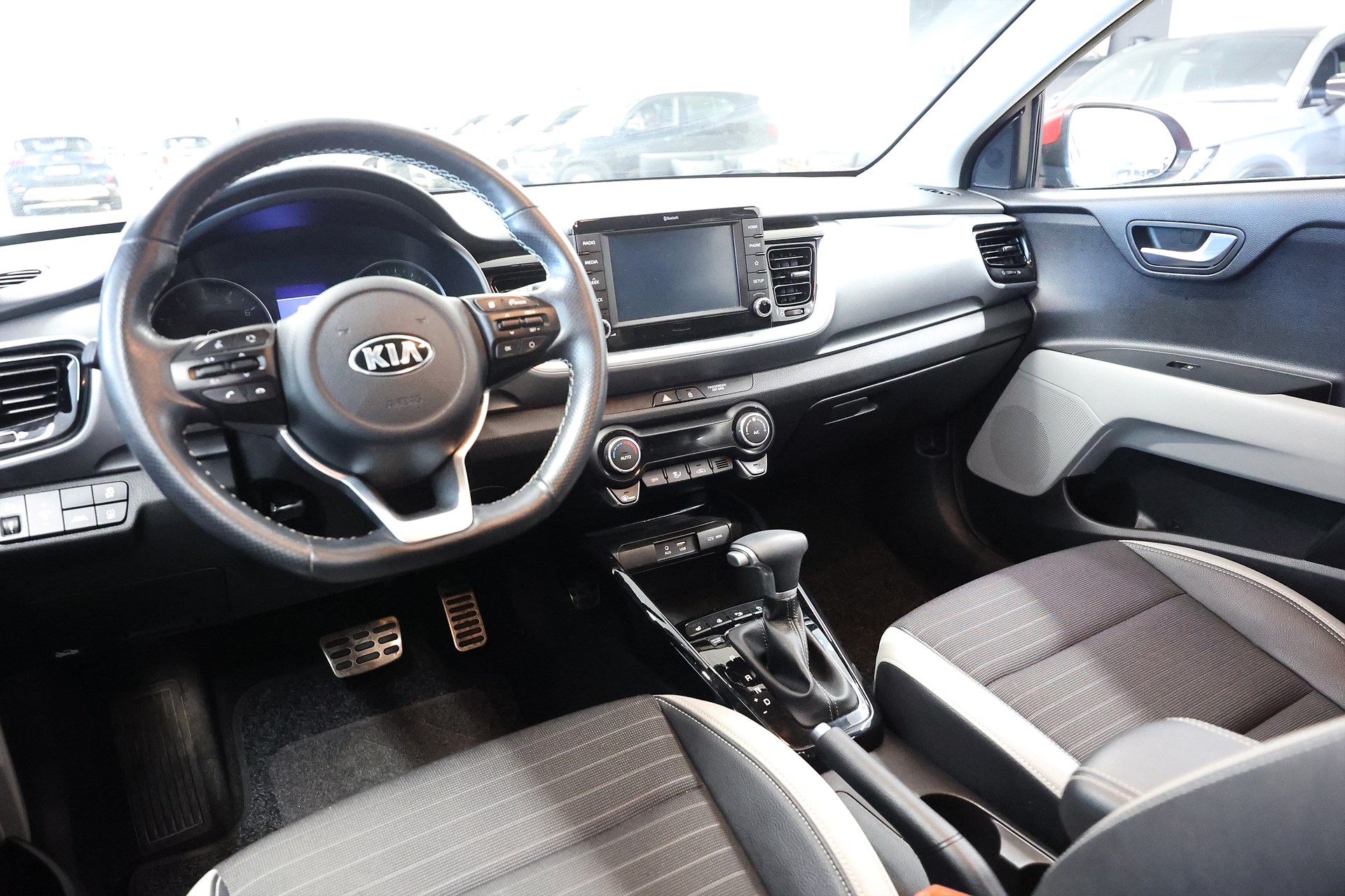Kia Stonic 1.0 T-GDI 120hk Advance Plus CarPlay B-kamera
