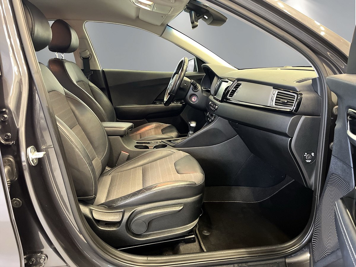 Kia Niro P-HEV DCT, 141hk, 2018
