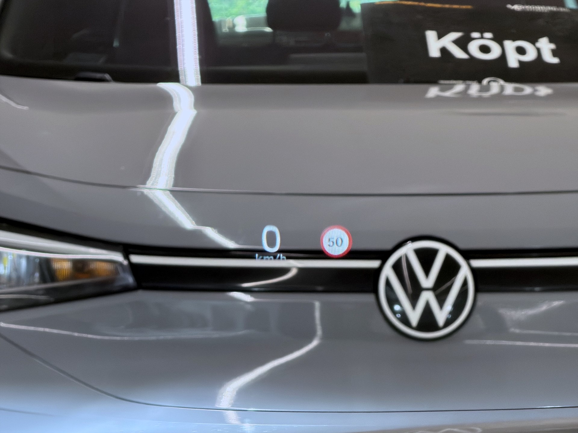 Volvo V60 T4 190hk R-Design H/K HUD Drag 360 Pano Navi