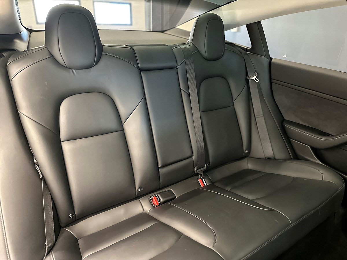 Tesla Model 3 – bild 20