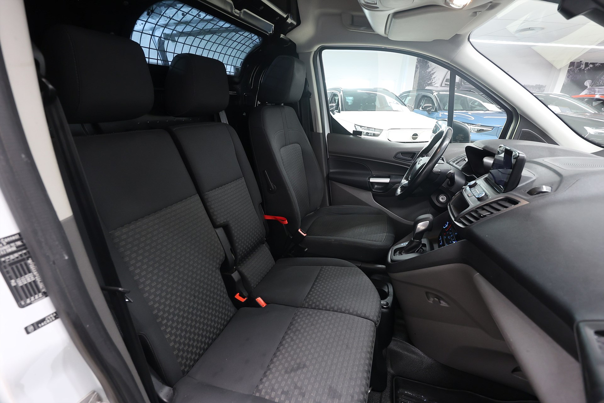 Ford Transit Connect 210 LWB 1.5 100hk V-inrett Drag Värmare