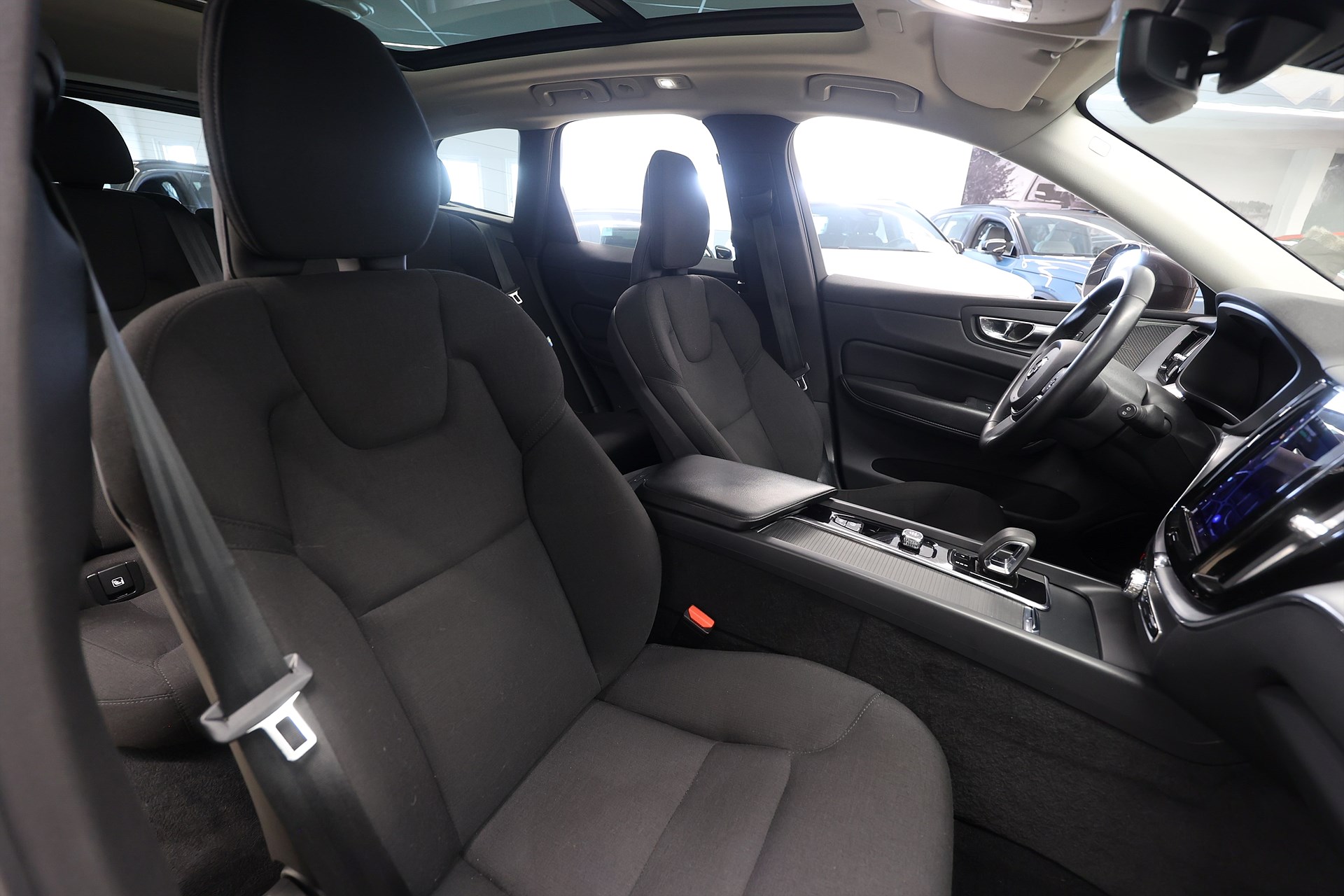 Volvo XC60 Recharge T6 AWD 340hk *Kampanj* Momentum 360° H/K Pano