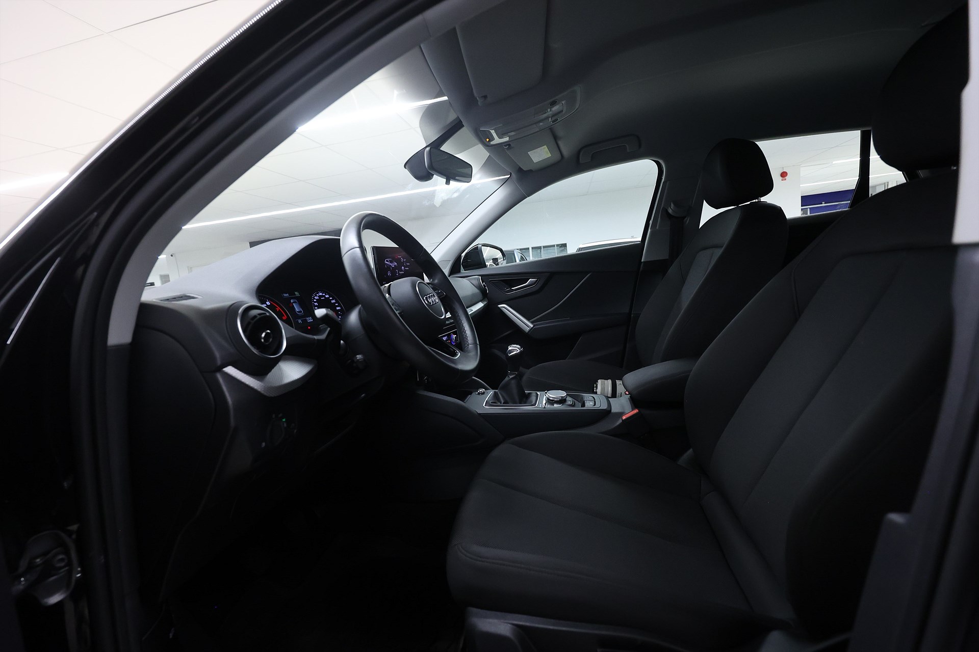 Audi Q2 30 TFSI 110hk *Hjulkampanj!* Proline PDC LED