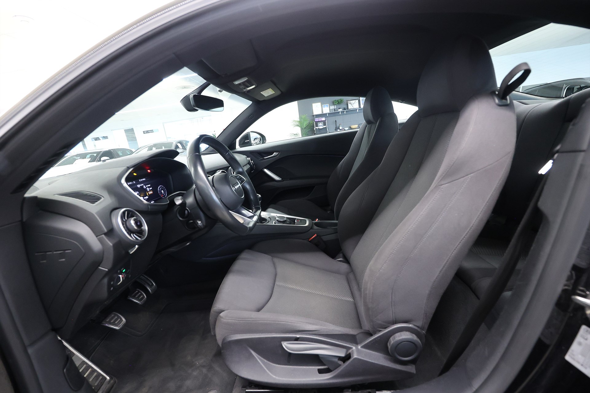 Audi TT Coupé 1.8 TFSI 180hk Keyless Start Cockpit PDC