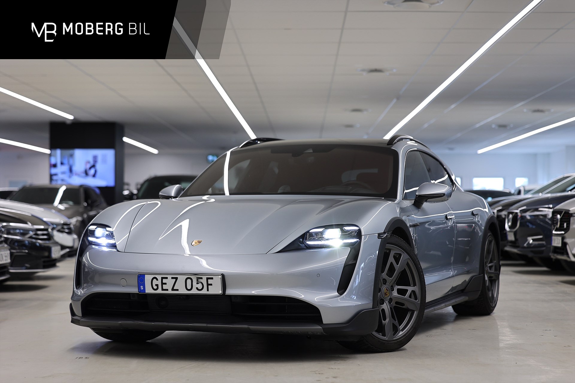 Porsche Taycan 4 Cross Turismo OffroadDesign Pano HUD BOSE 21