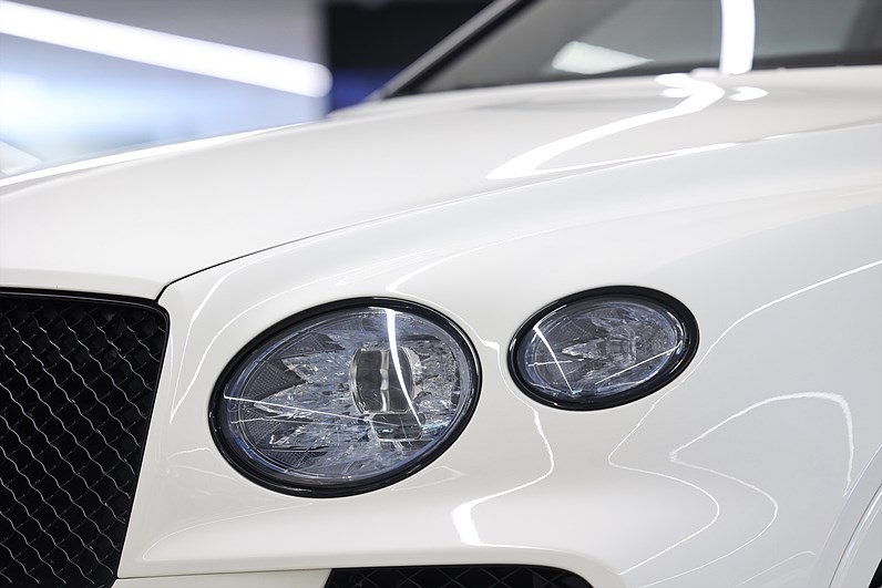 Bentley Bentayga Hybrid Blackline Naim Mulliner Pano