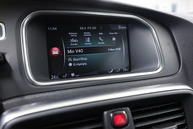 Volvo V40 Cross Country D3 150hk Momentum Värmare BLIS