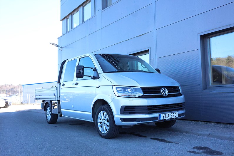 Volkswagen Transporter DH 2.0 TDi 150hk Värmare LED Drag MOMS