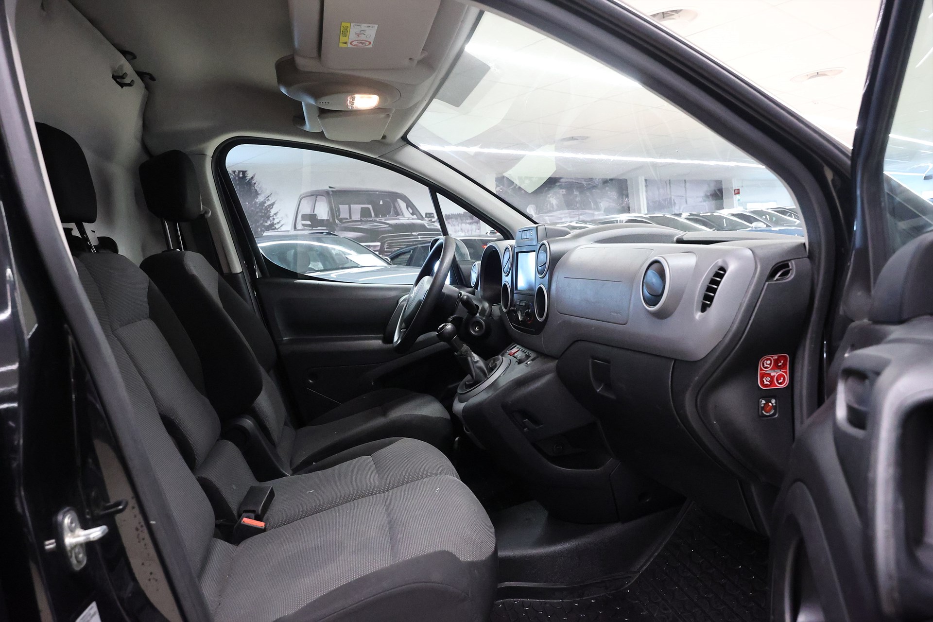 Citroën Berlingo 1.6 BlueHDi 75hk L1 PDC CarPlay MOMS