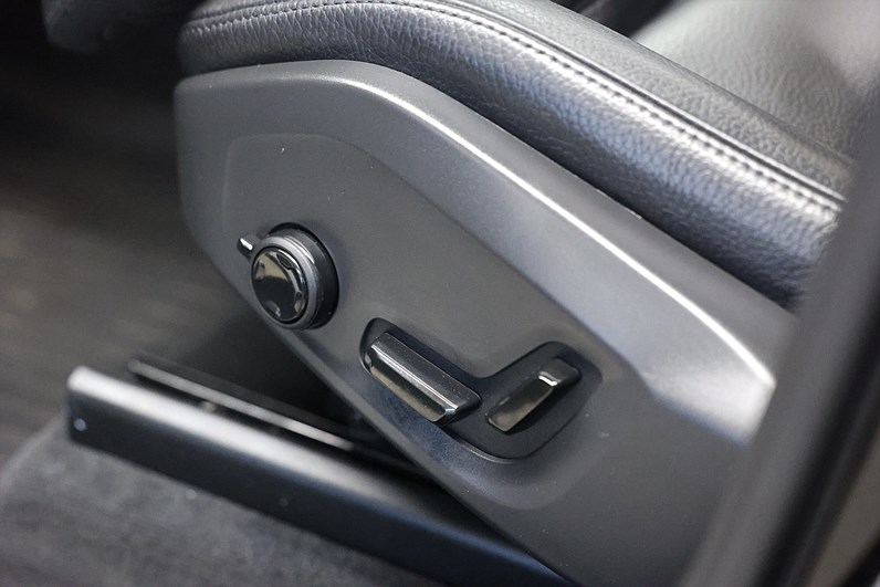 Volvo XC60 Recharge T6 AWD 340hk Inscription Pano H/K 360 Navi