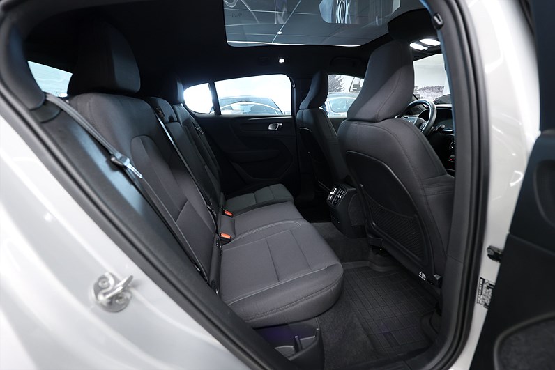 Volvo C40 Recharge Single Motor 231hk Plus Edition Pano Navi B-Kamera