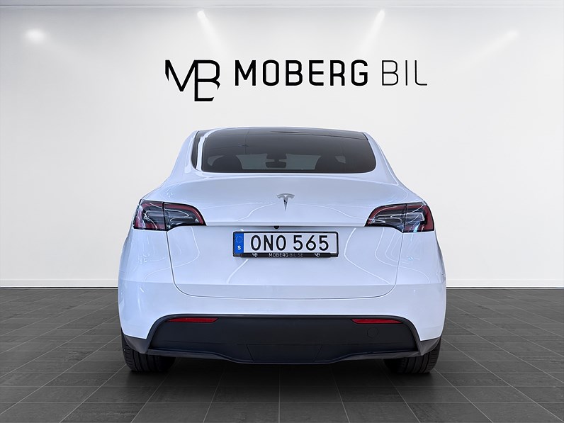 Tesla Model Y Standard Range 299hk Pano B-Kamera Drag Läder