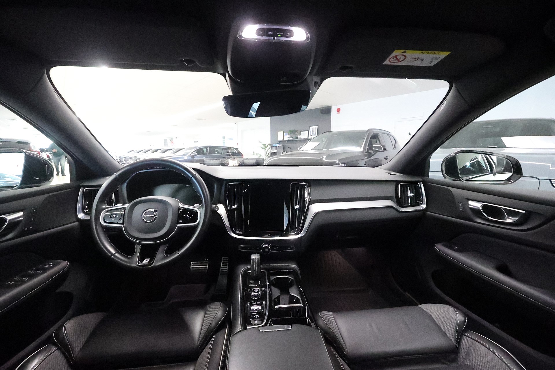 Volvo V60 Recharge T6 AWD 340hk R-Design B-kamera Värmare