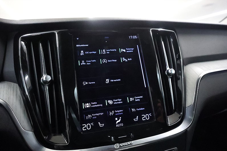 Volvo V60 Cross Country B4 AWD 197hk Momentum H/K Drag