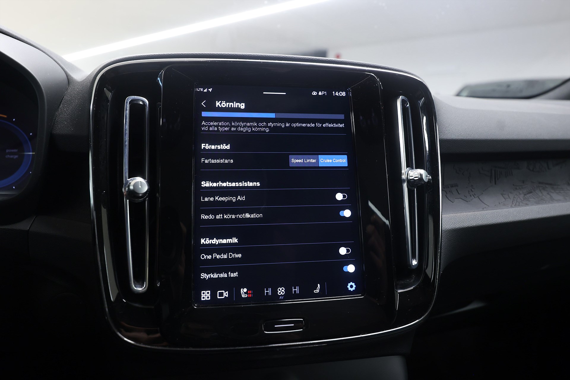 Volvo C40 Recharge Single Motor 231hk Core Dark