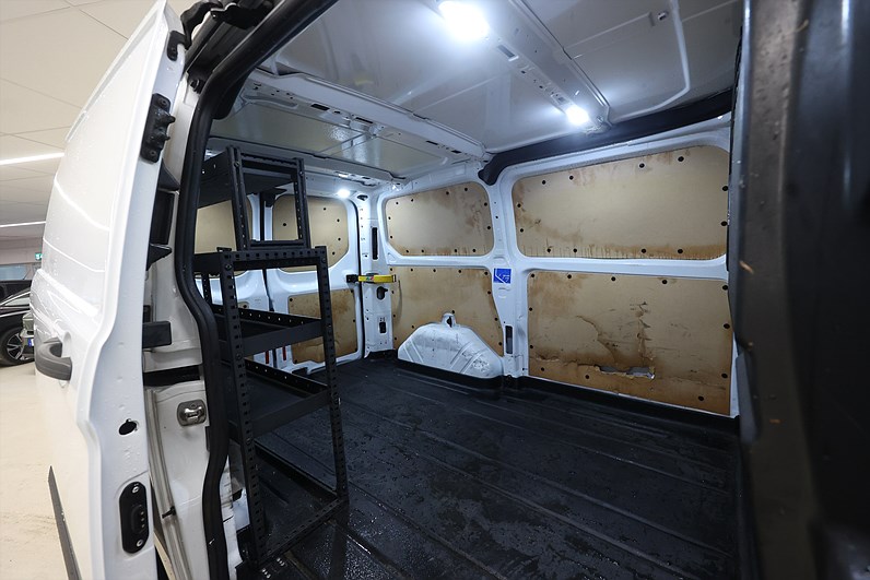 Ford Transit Custom 2.0 EcoBlue 130hk V-inrett Drag