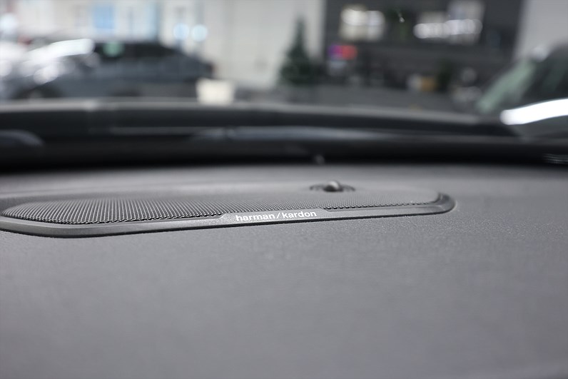 Dodge Ram 1500 Crew Cab 5.7 V8 HEMI 4x4 395hk Laramie LVL 2