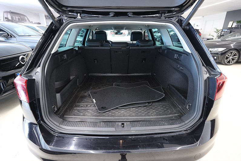 Volkswagen Passat SC GTE 218hk Executive Alcantara Drag B-Kamera