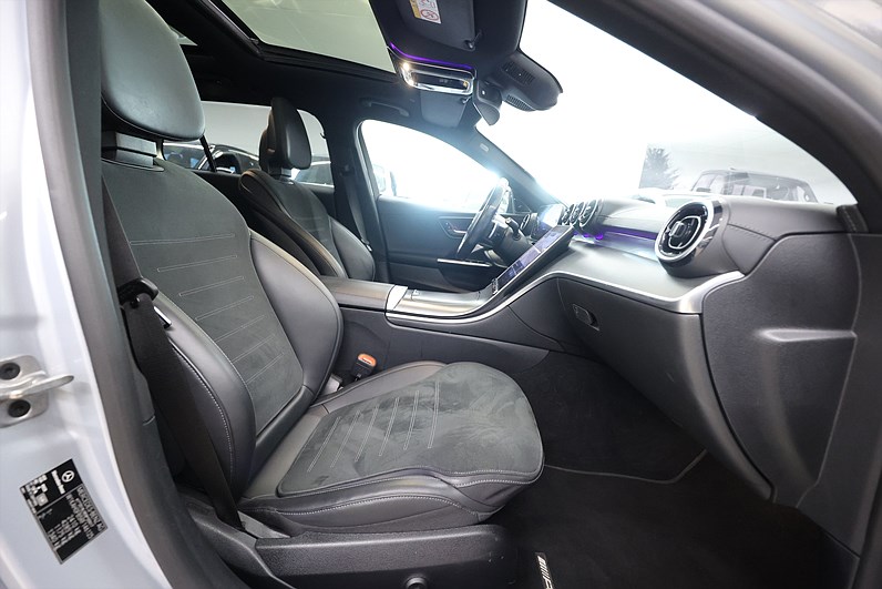 Mercedes-Benz C 220 T d 4M 200hk AMG Night Pano Burmester