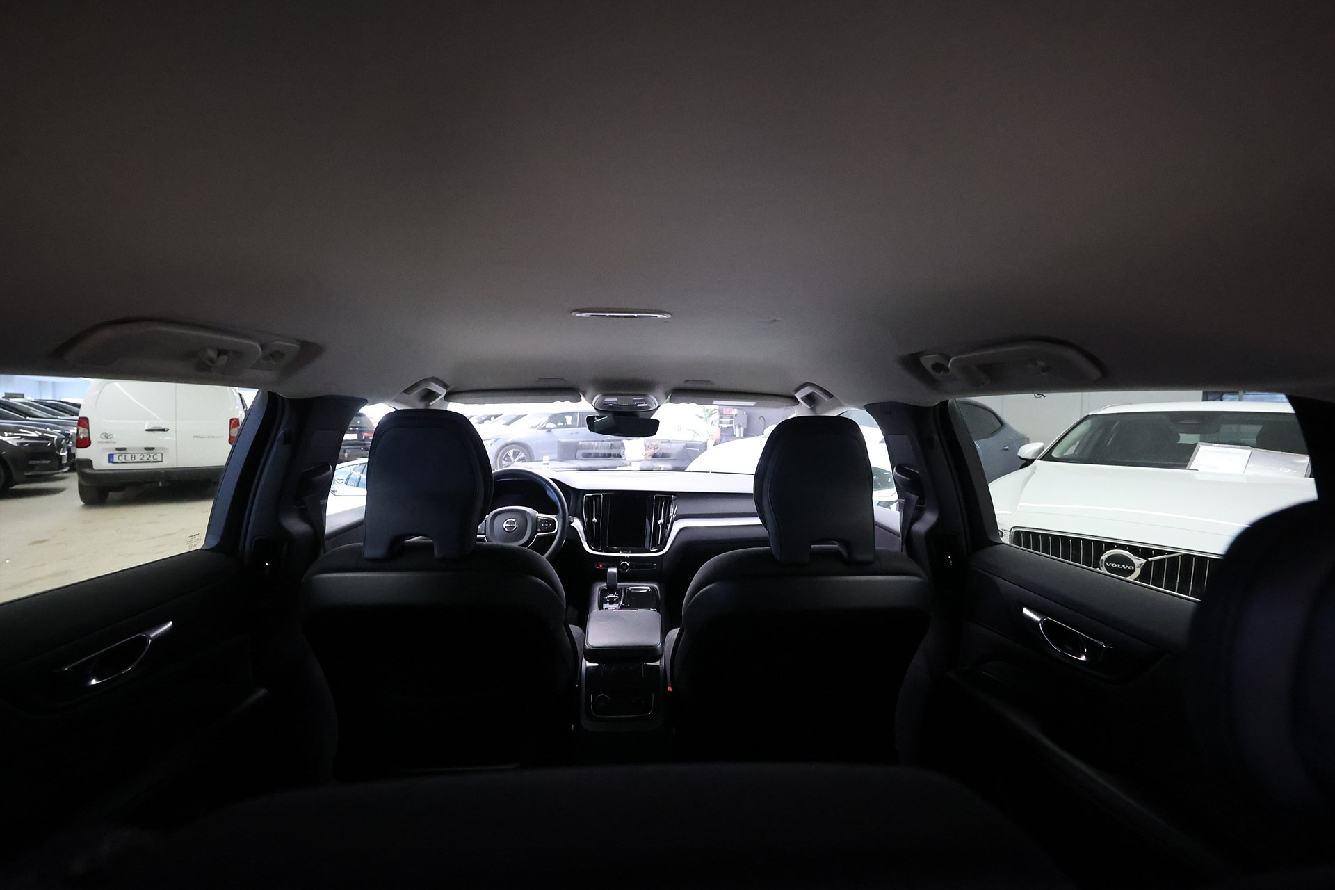 Volvo V60 Recharge T6 AWD 350hk Navi Värmare Drag Keyless